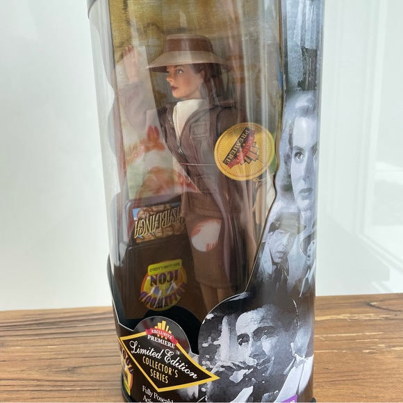 Casablanca Limited Edition Collector Series Doll 1998 - Picture 2 of 6